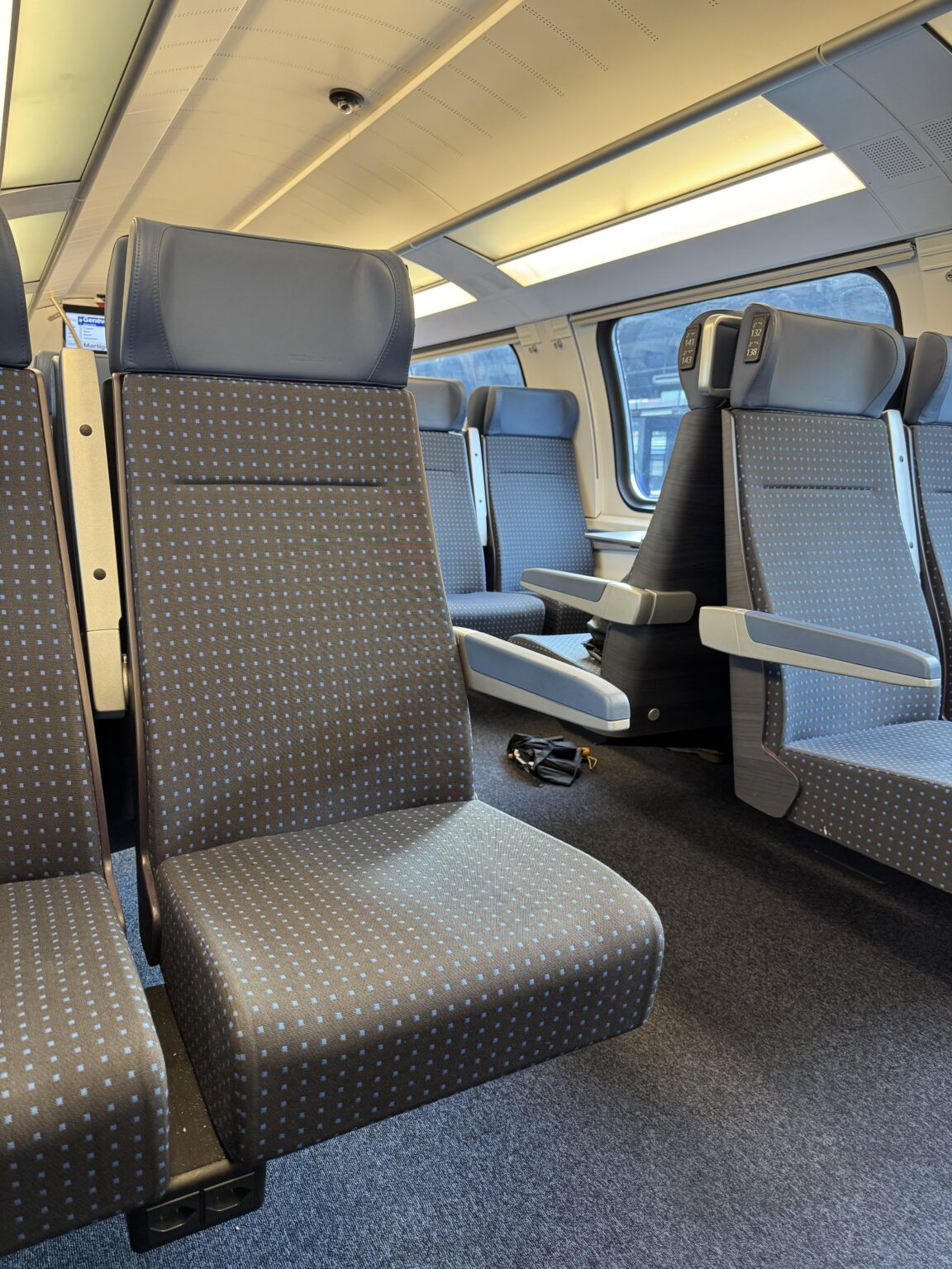 New rolling stock for the RE33? New rolling stock for the RE33?