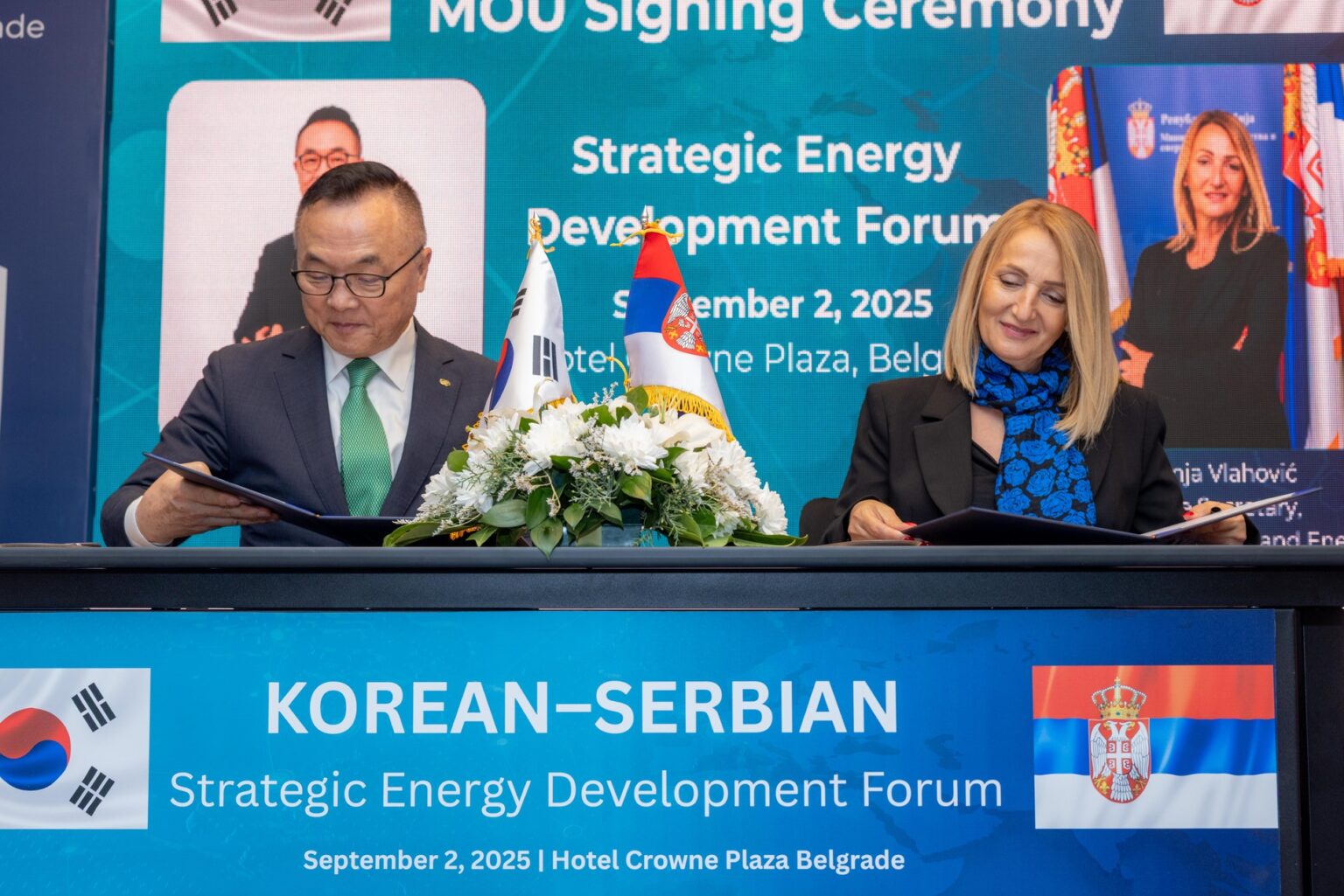 Serbia and KHNP sign MoUs on nuclear energy and hydrogen Róbert Kovács