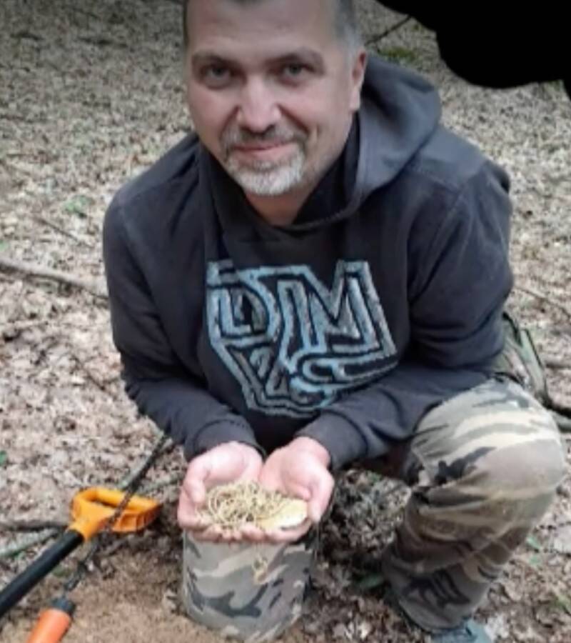 Metal Detectorist