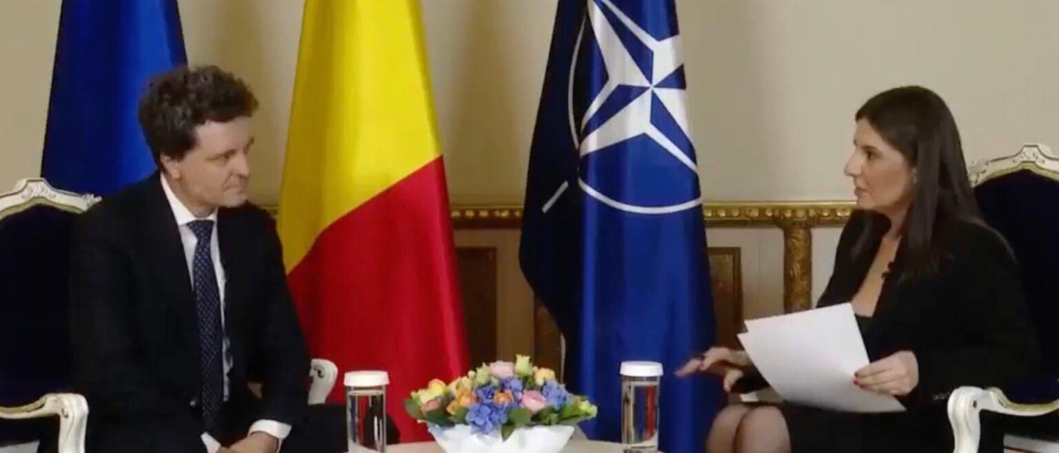 Nicușor Dan, after gold asked the Government not to contract the loans for defense through the Safe program: is it pure, pure populism / why do you put your house on the house? So as not to take your house fire