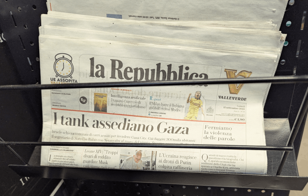 For those who make journalism/study media, why do the newspapers often use "tank" instead of "tank"?