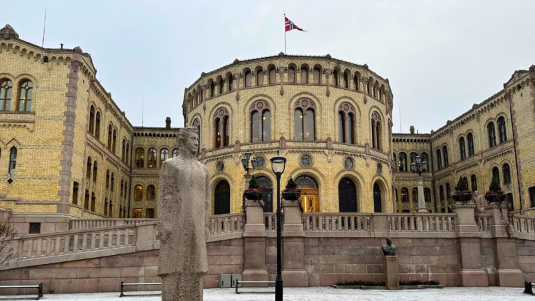 Norwegian Parliament building in Oslo in the winter. Photo: David Nikel.