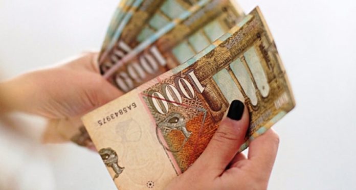 SDSM demands price cuts and wage increases