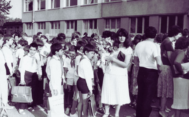 Bulgaria: Why Bulgaria Starts School on September 15: History, Tradition, and Debate