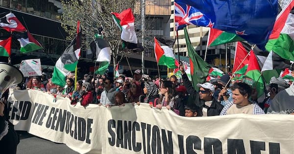 Thousands join pro-Palestine march through Auckland's CBD