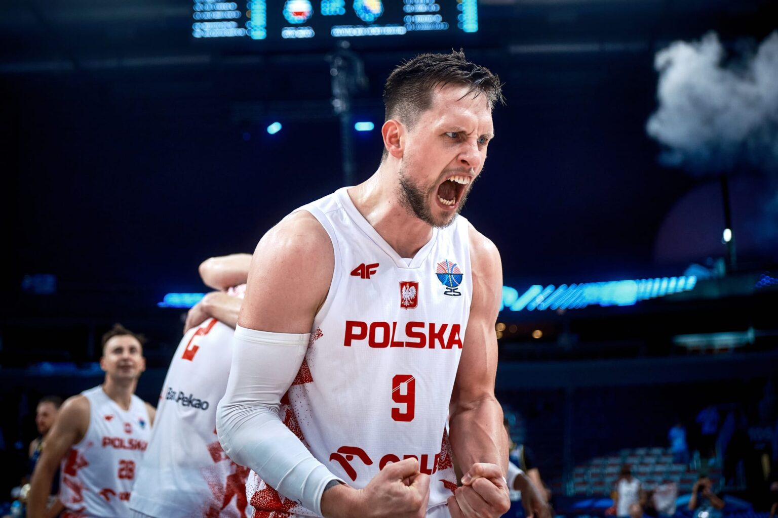 Top eight again: Poland down Dragons to advance