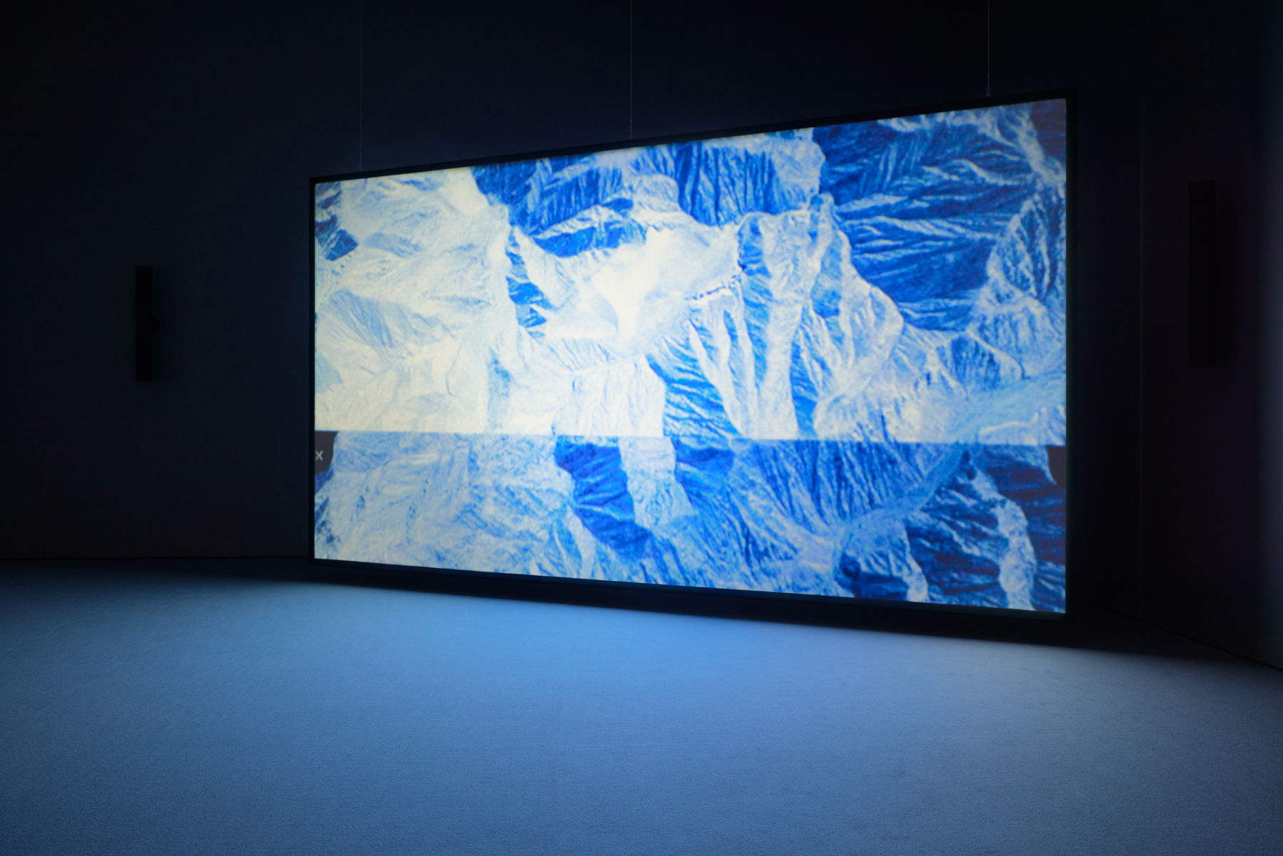 Rosa Barba, Aggregate States of Matters (2019)