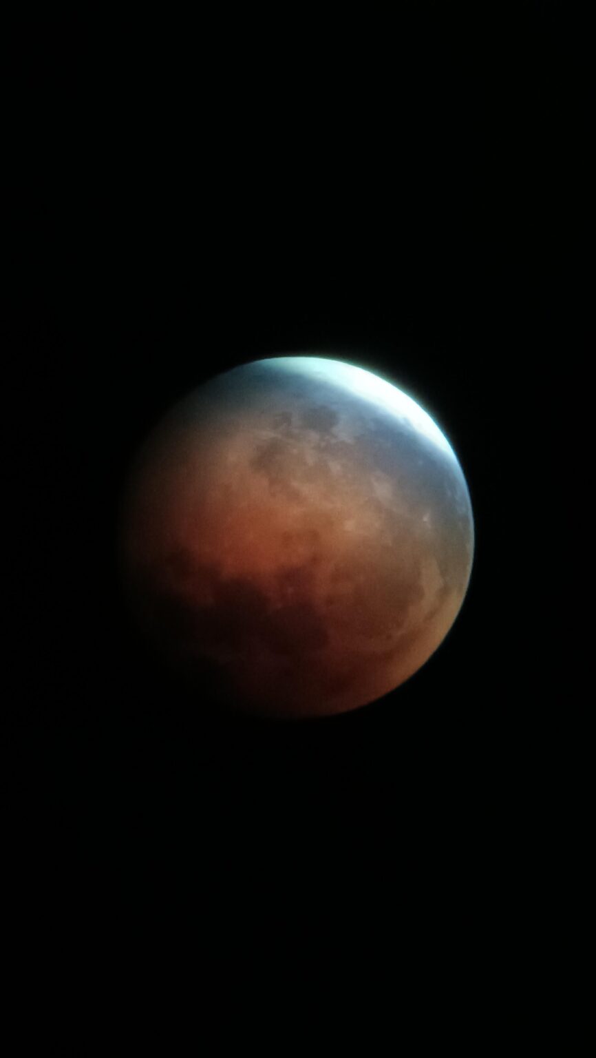Photo I took during yesterday's eclipse of the Moon.