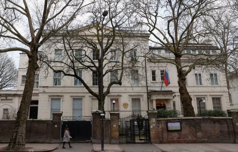 UK summons Russian ambassador over NATO airspace violations
