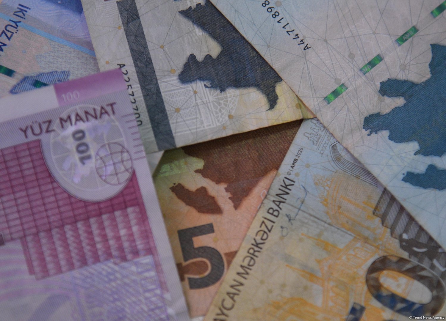 Azerbaijan releases manat exchange rate forecast through 2030