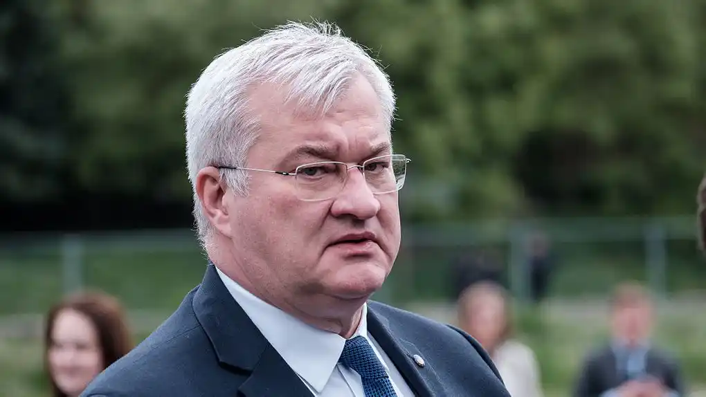 Ukraine Urges Immediate Action Against Russian Airspace Violations Over Estonia