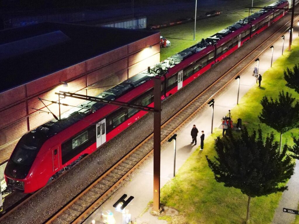 New Official DSB IC5 EMU images (Alstom Coradia Stream)