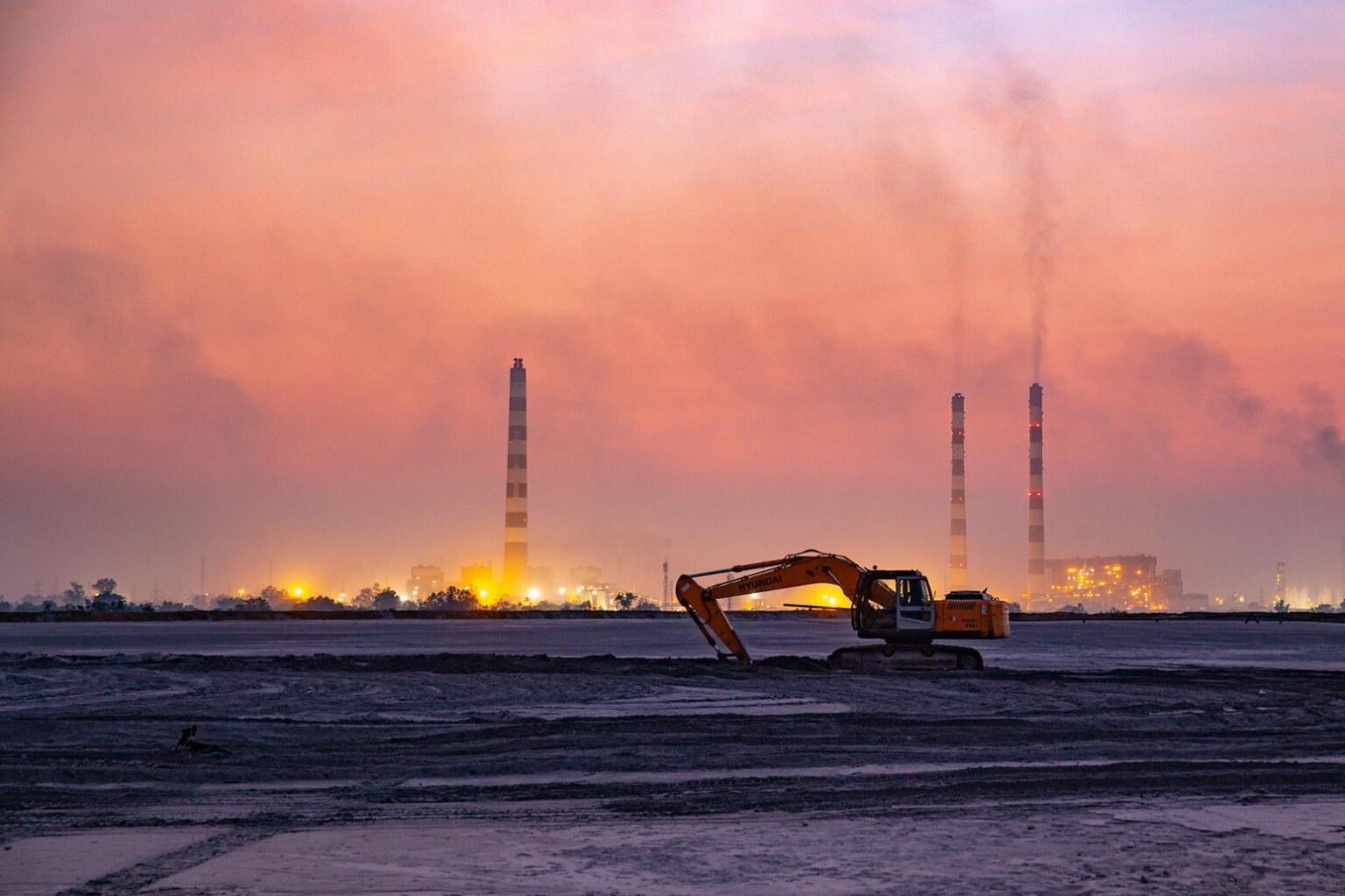 Analysis: India’s power-sector CO2 emissions begin to decline as renewable energy surges