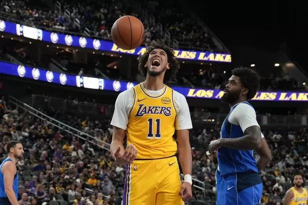 Jaxson Hayes roars in frustration