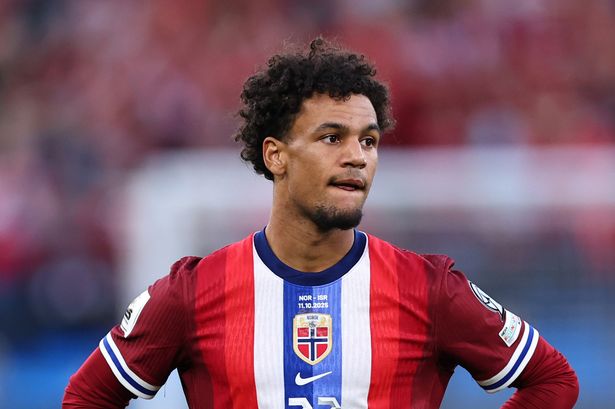 Oscar Bobb in action for Norway