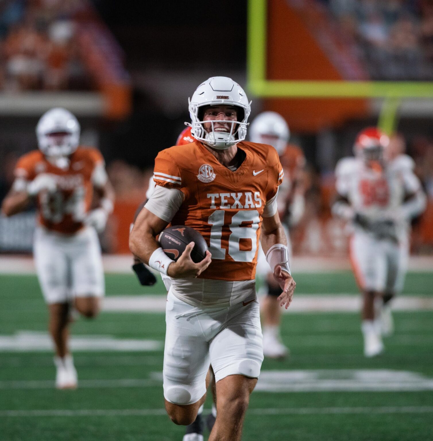 Don’t jeopardize Manning’s health, Caldwell will do just fine – The Daily Texan