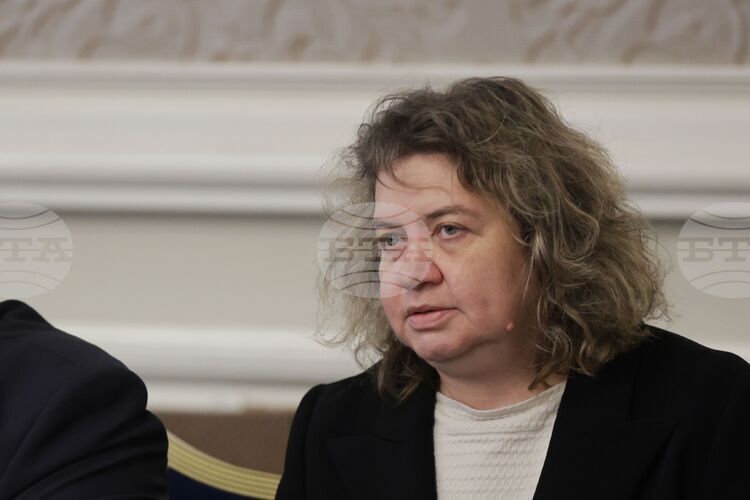 Parliament Chair Congratulates Physicians on National Doctors' Day in Bulgaria