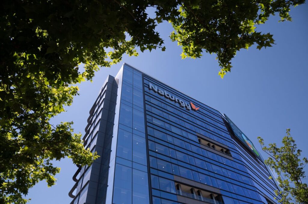 Spain’s Naturgy Offers 3.5% Stake in Bid to Boost Free Float