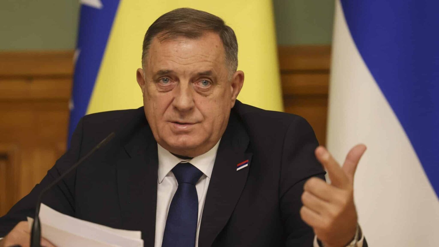 Bosnian Serb Leader's 'Capitulation' is Just a Tactical Retreat