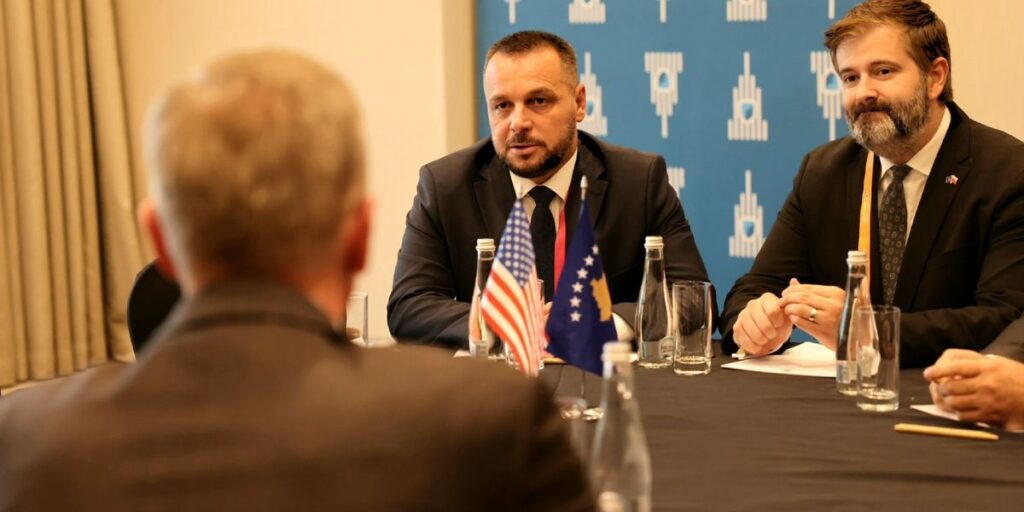 Macedonian and American generals discuss KSF transition plan