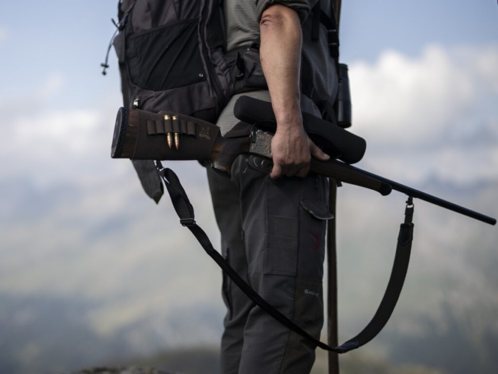 Hunters in eastern Switzerland shoot 3,500 deer Hunters in eastern Switzerland shoot 3,500 deer