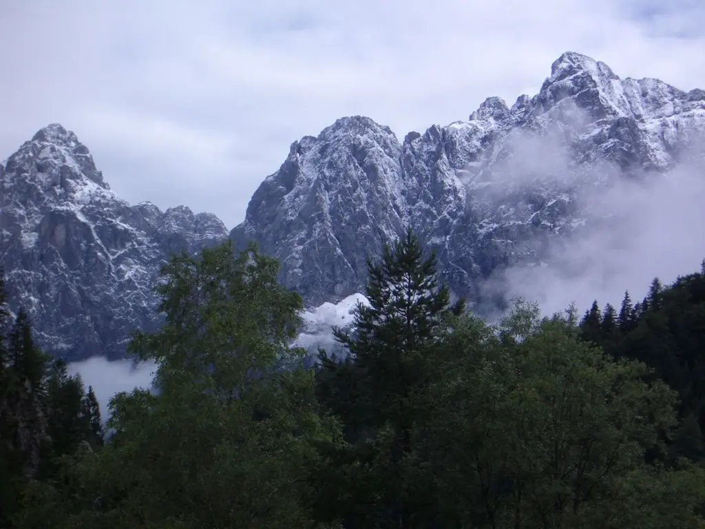 Three Croatian climbers killed in avalanche in Slovenian Alps
