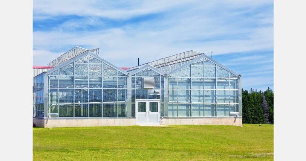 Carbon footprint analysis of non-fossil heating strategies for agricultural greenhouses in Switzerland