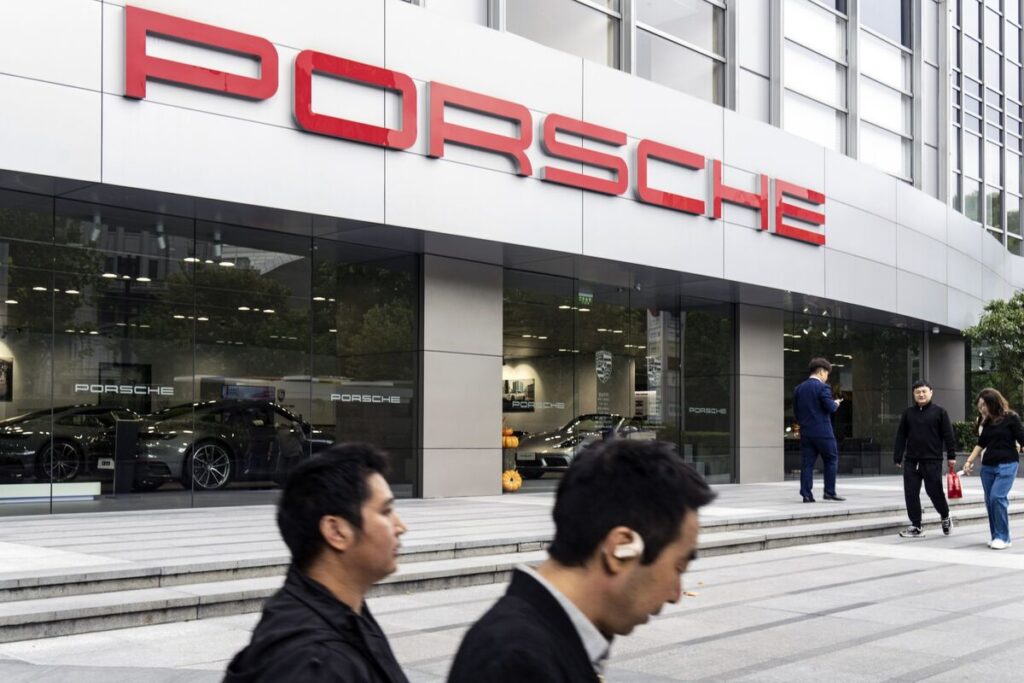 Porsche’s Sliding Sales Deepen German Automotive Malaise Porsche’s Sliding Sales Deepen German Automotive Malaise