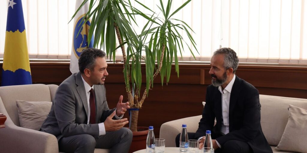 The Chairman of the CEC of Albania congratulates his counterpart in Kosovo for the administration of local elections