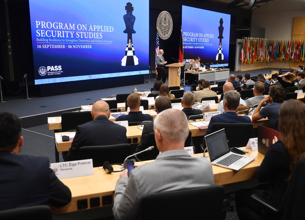 Slovenian Delegation Underscores Growing Contribution to Euro-Atlantic Security
