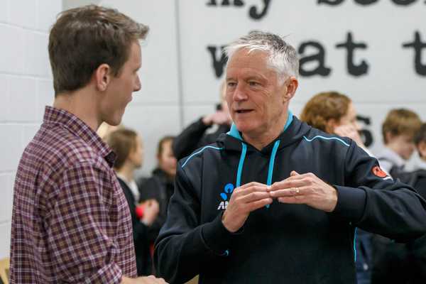 Gavin Larsen returns as New Zealand selection manager