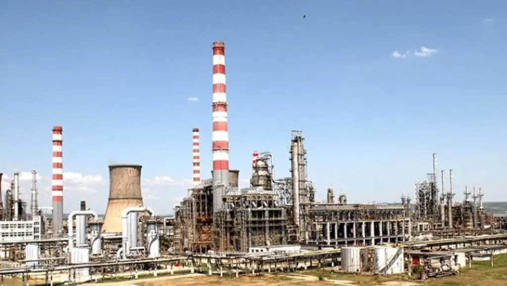 Explosion at Russian Lukoil oil refinery in Romania: casualties reported Explosion at Russian Lukoil oil refinery in Romania: casualties reported