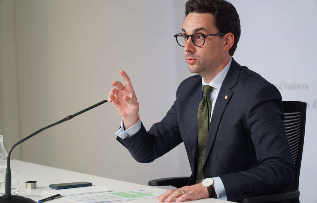 Government asks the legislator how to proceed with the passports of 'irrevocable nationality'