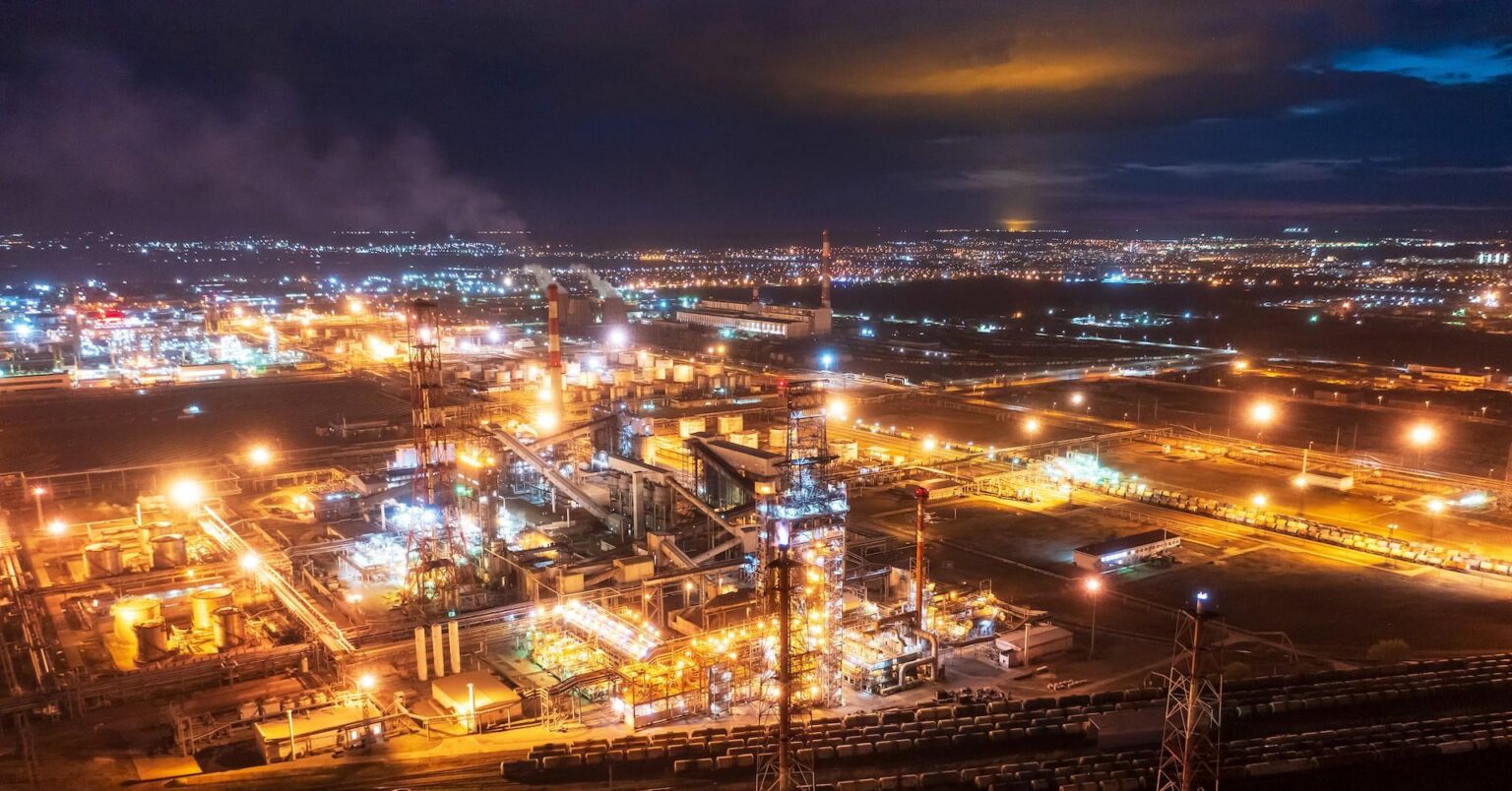 Trump imposed sanctions on major Russian oil companies and their subsidiaries Trump imposed sanctions on major Russian oil companies and their subsidiaries