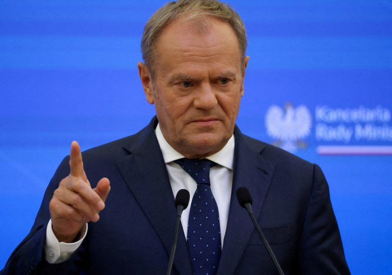 Poland delays Belarus border reopenings in solidarity with Lithuania