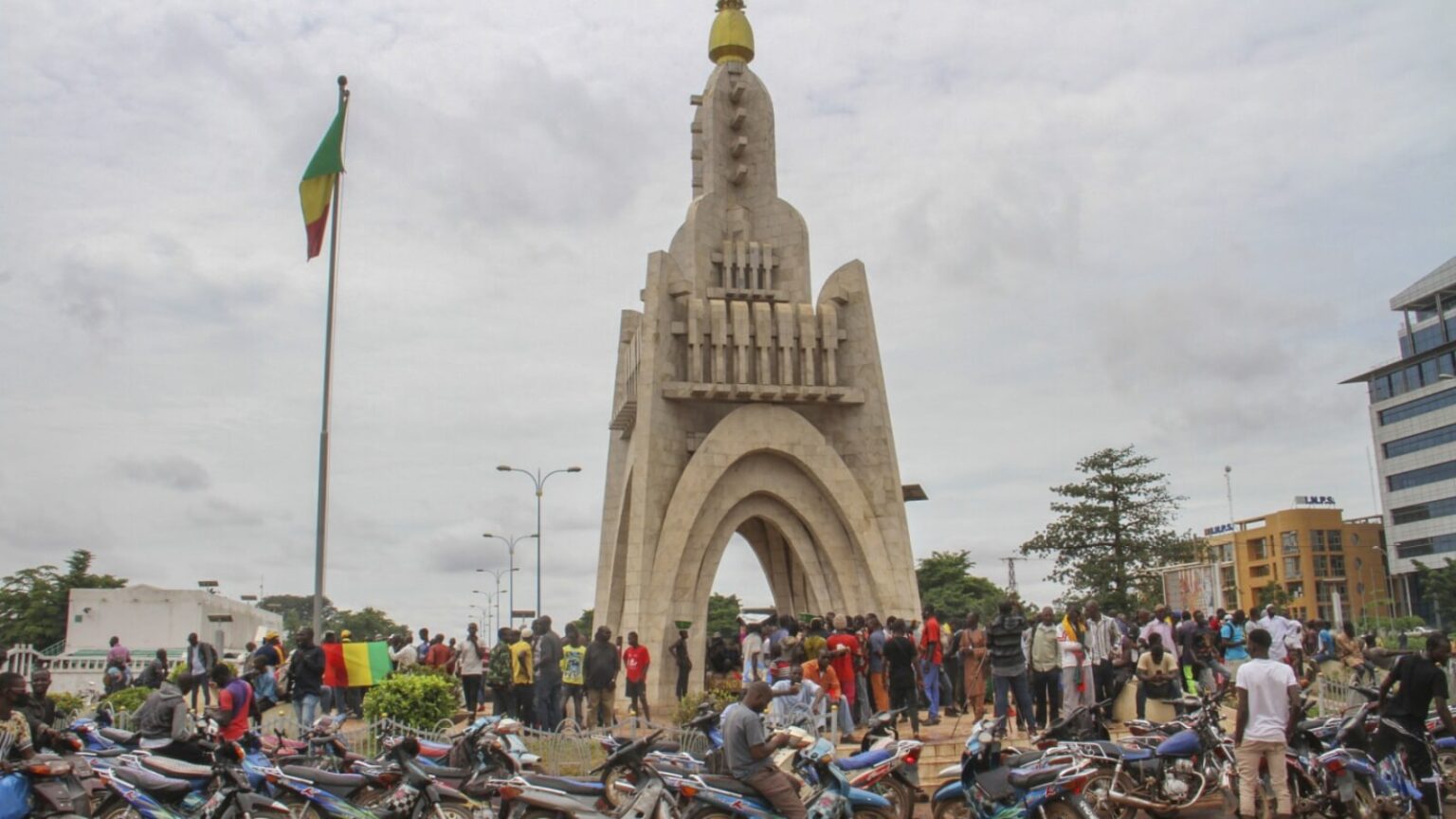 After US, Italy asks citizens to leave Mali amid fuel blockade, fear of Al Qaeda takeover of the country