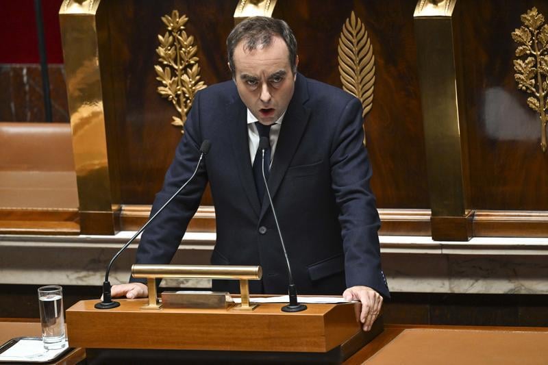 “Everything was done to spare Bernard Arnault and the French billionaires”: Gabriel Zucman dismantles the new Lecornu tax