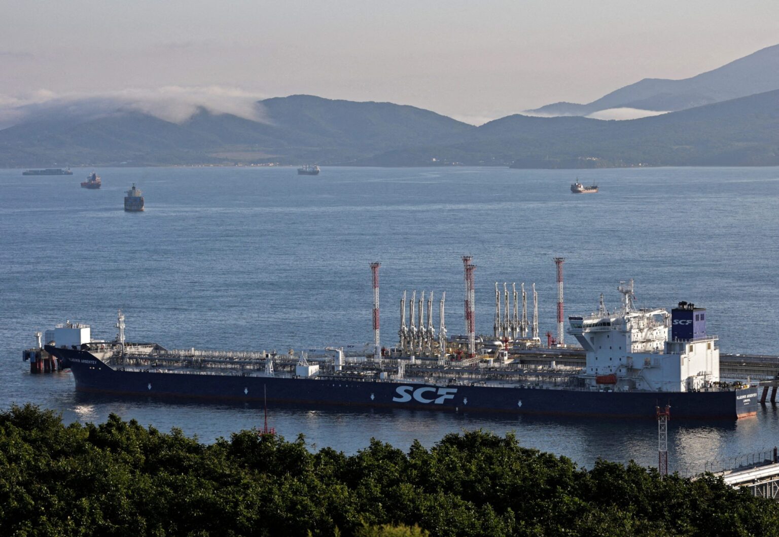 Ukraine’s Drone Strikes Push Russia to Export More Crude