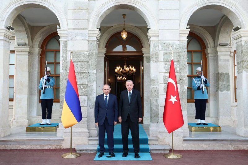 Armenia says Türkiye border could open soon amid positive dialogue