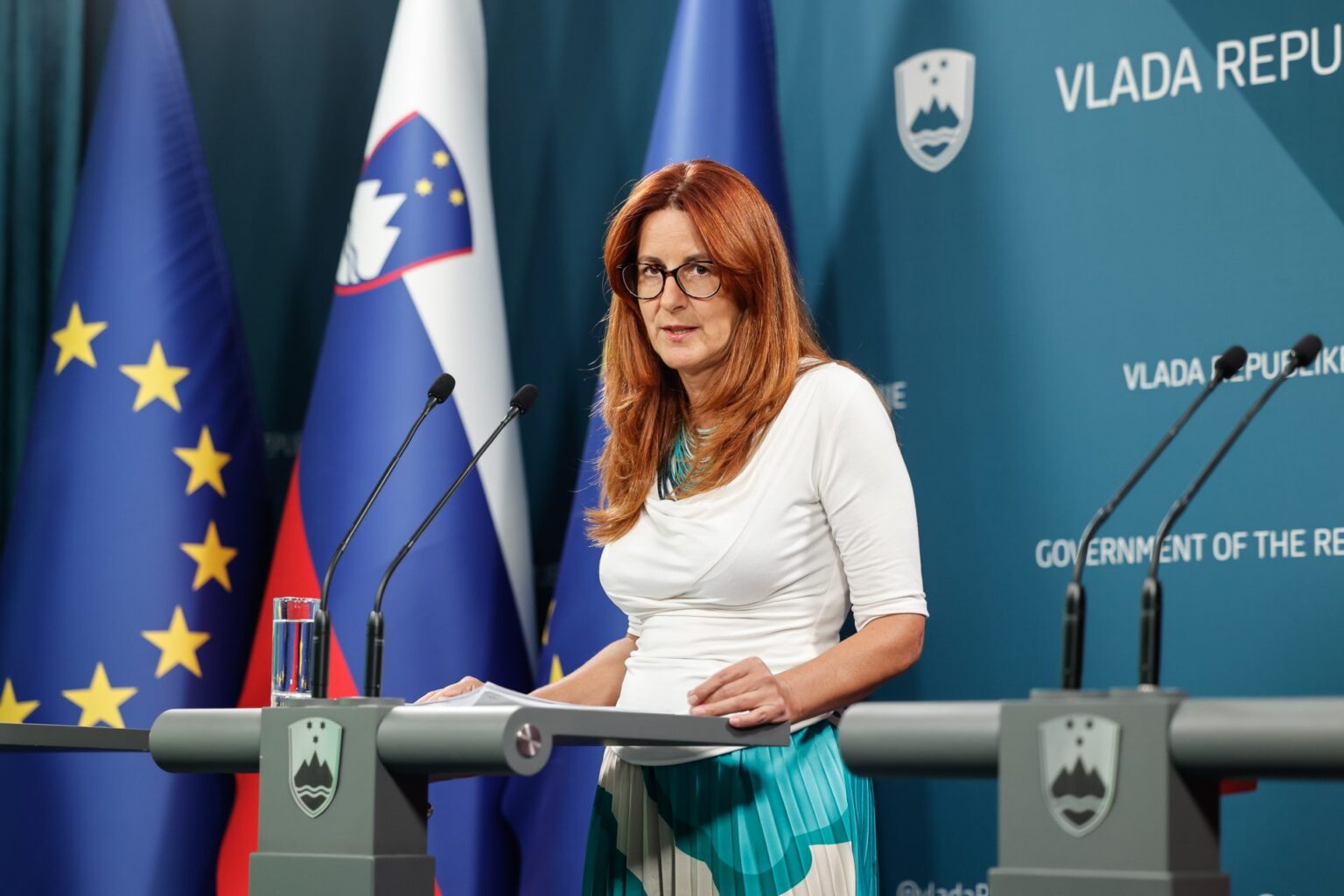 Slovenia calls on the EU to protect international courts