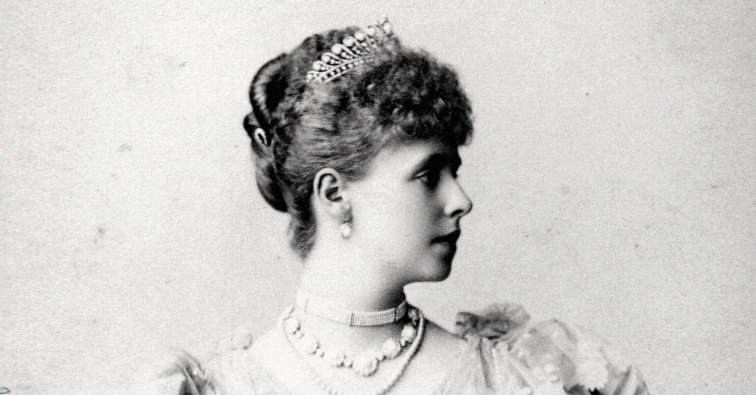 Queen Marie of Romania’s Turquoise Tiara