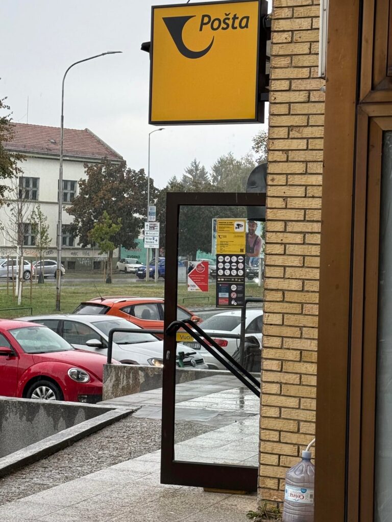 HP Osijek - door holder