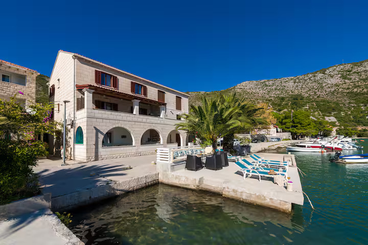 8 Best Airbnb Stays in Dubrovnik, Croatia with Sea View to Book in 2025
