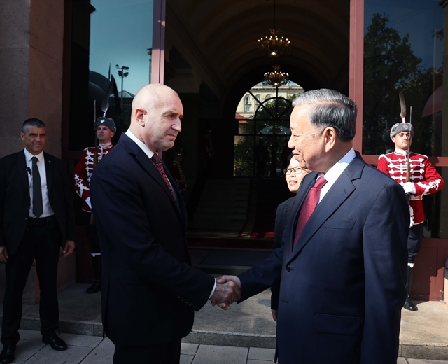 Việt Nam attaches special importance to relations with Bulgaria: Party chief