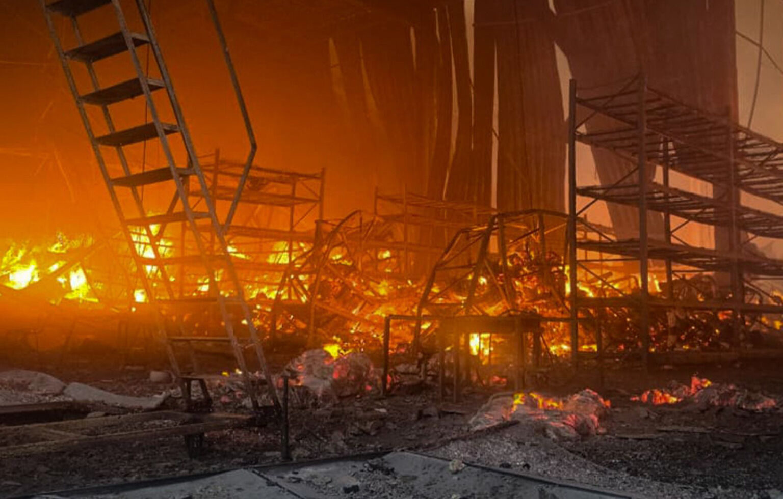 Poland scrambles fighter jets as Russia strikes western Ukraine – Poland scrambles fighter jets as Russia strikes western Ukraine -