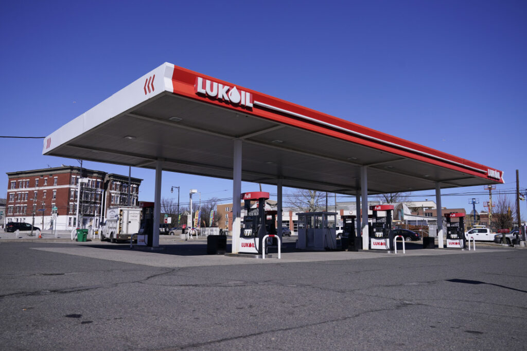 Sell-off of Lukoil’s assets abroad, including property in Serbia