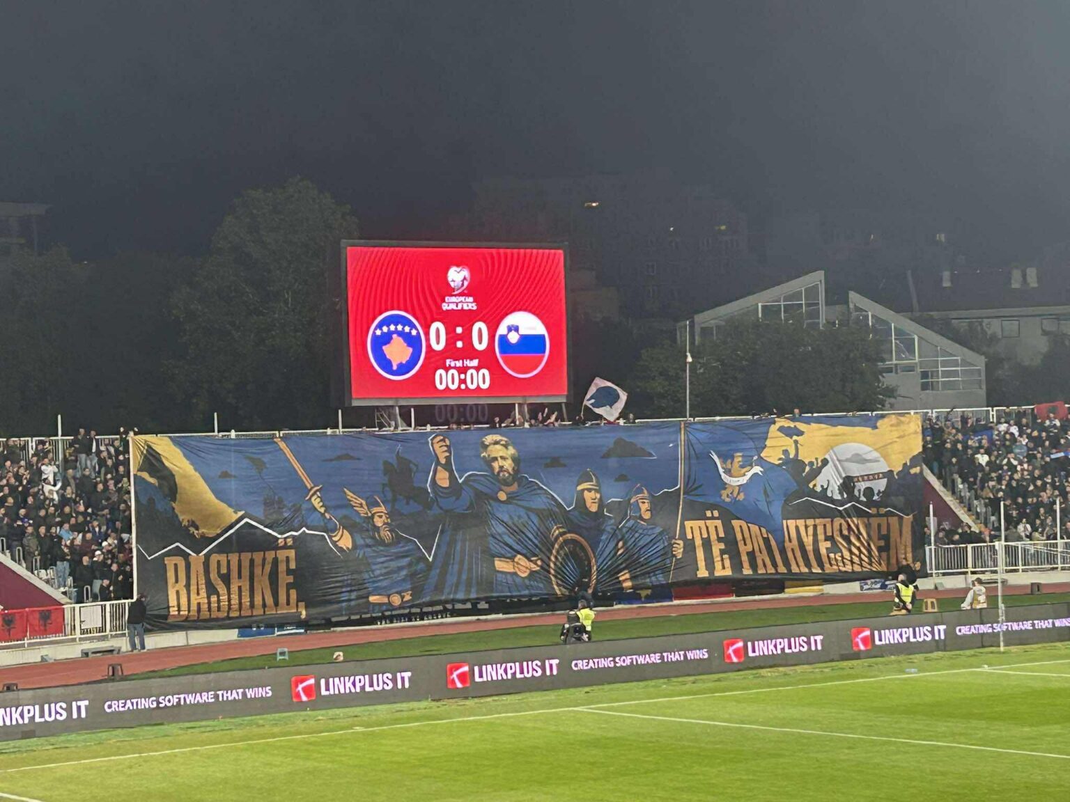 "Dardans" with unique choreography in the match against Slovenia