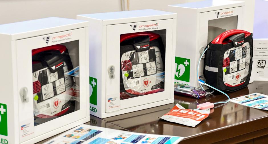 OSCE Mission Donates Defibrillators to Kosovo Police to Improve Emergency Response