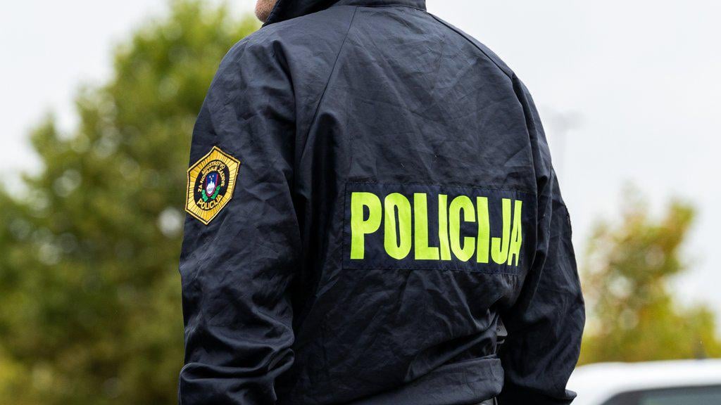A foreigner raped a minor then escaped from a court hall