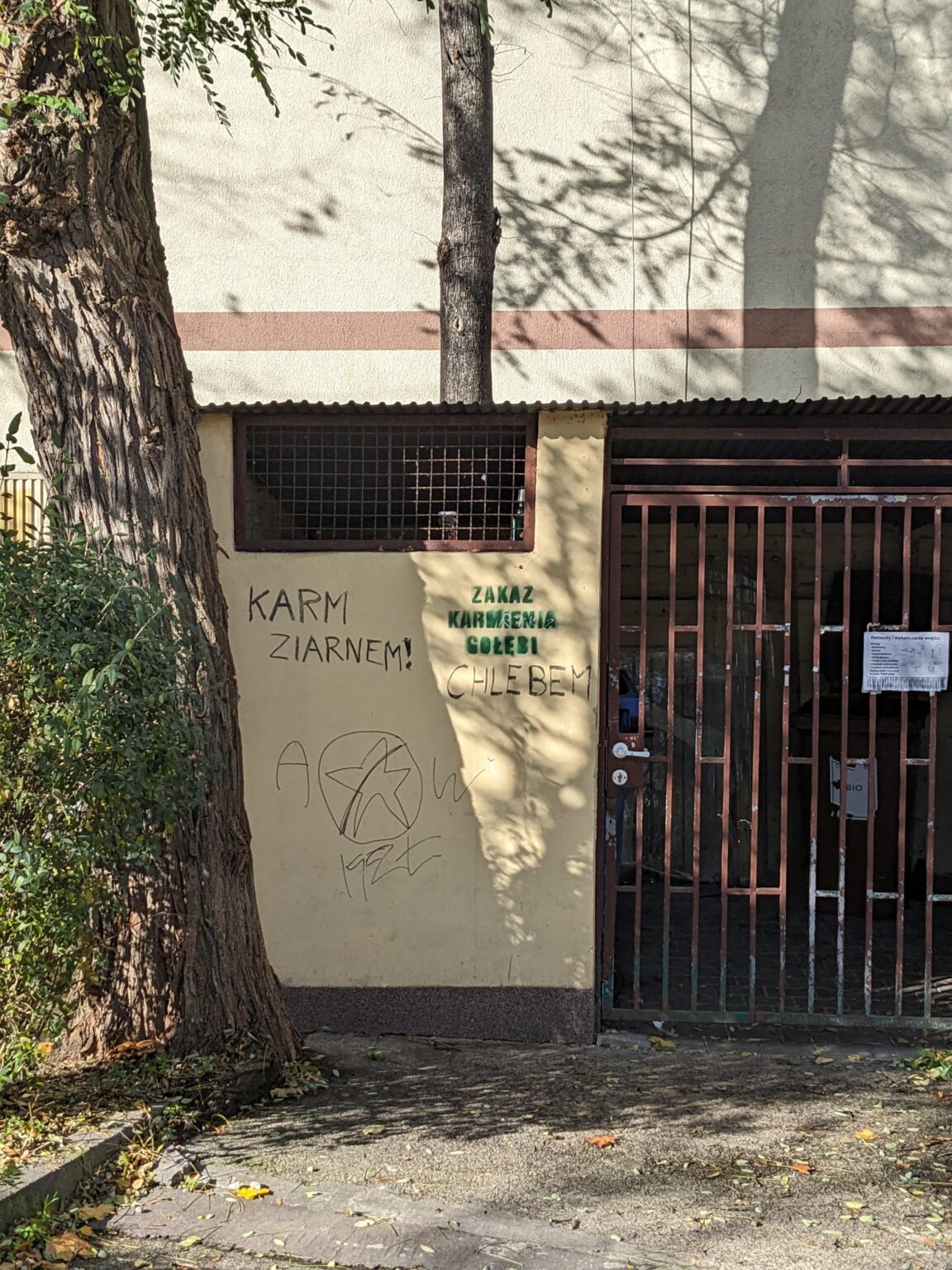One of the best inscriptions on the wall I have ever read (encountered in Krakow)